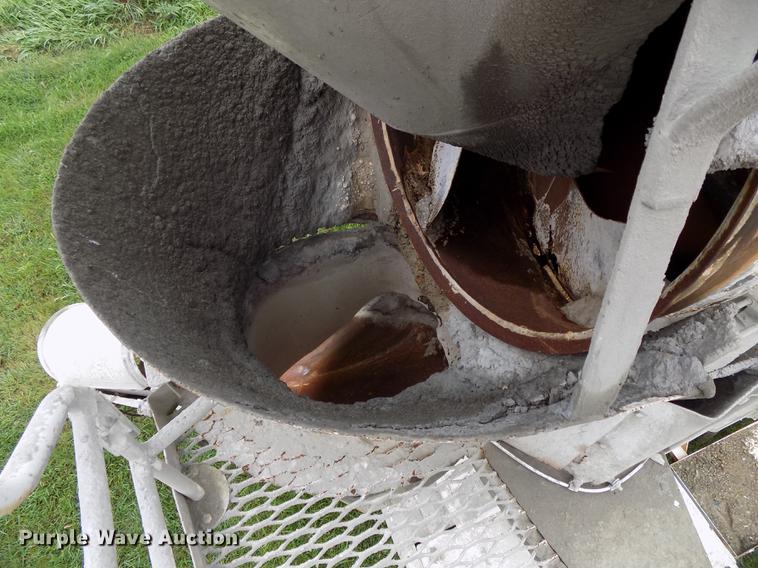 image for item DB8613 1999 Advance C10350A76811 ready mix truck