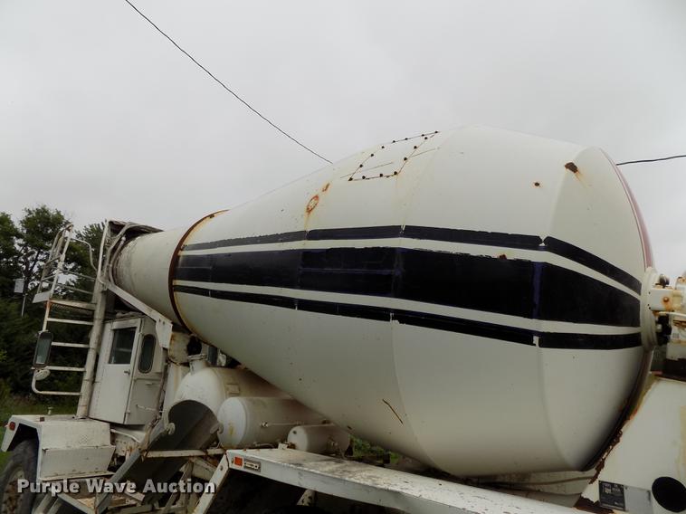 image for item DB8613 1999 Advance C10350A76811 ready mix truck