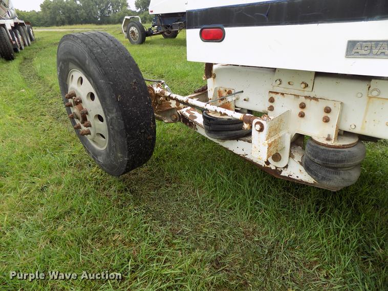 image for item DB8613 1999 Advance C10350A76811 ready mix truck