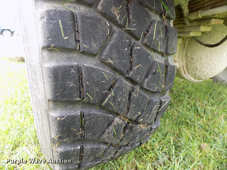 image for item DB8613 1999 Advance C10350A76811 ready mix truck