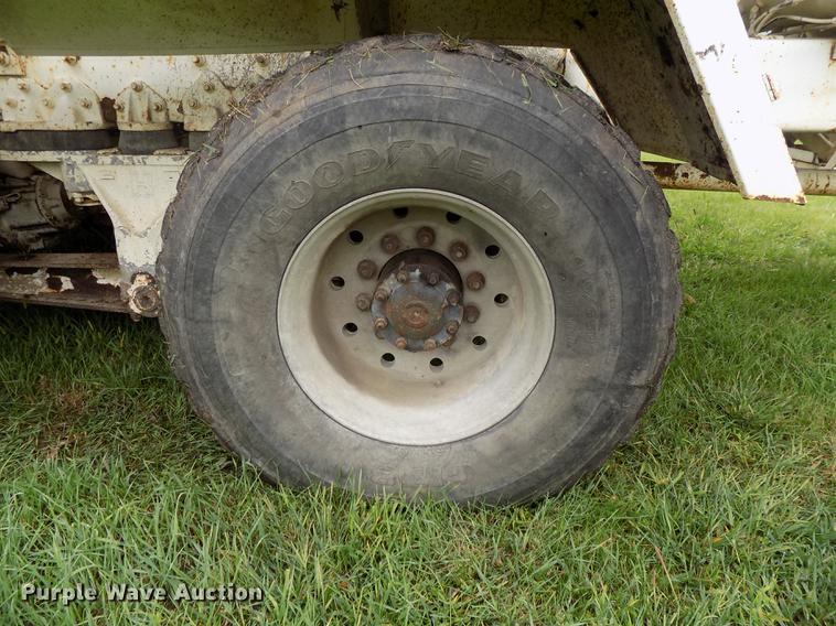 image for item DB8613 1999 Advance C10350A76811 ready mix truck