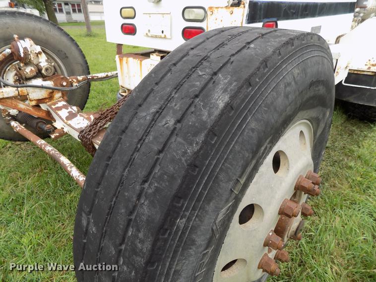 image for item DB8613 1999 Advance C10350A76811 ready mix truck