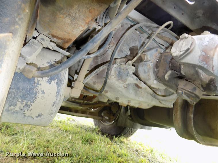 image for item DB8614 1987 International 2574 ready mix truck