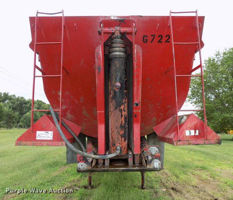 image for item DB8615 1995 Western Construction Components end dump trailer