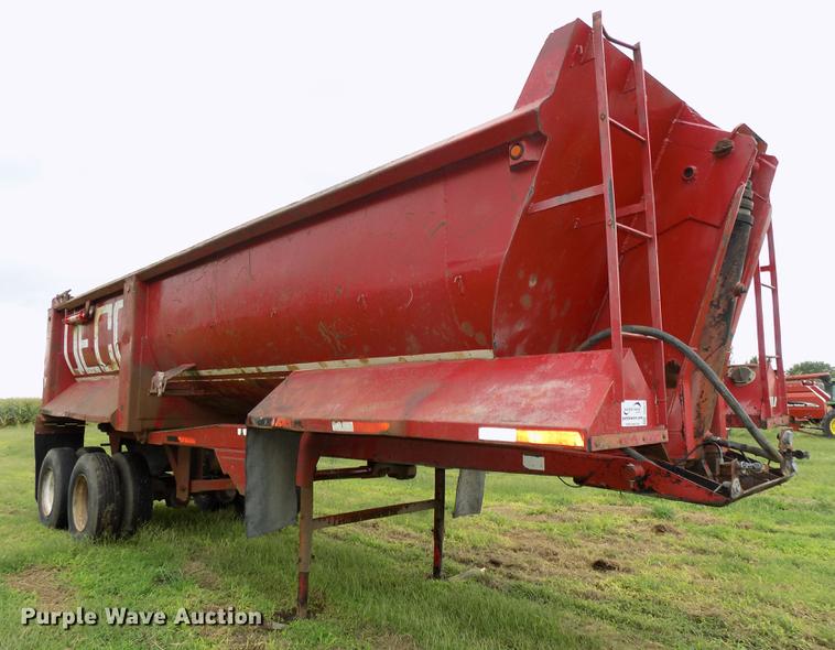 image for item DB8615 1995 Western Construction Components end dump trailer