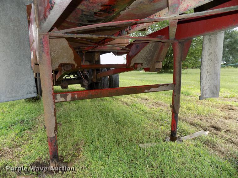 image for item DB8615 1995 Western Construction Components end dump trailer
