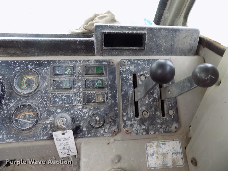 image for item DB8617 1994 Oshkosh S2146 ready mix truck