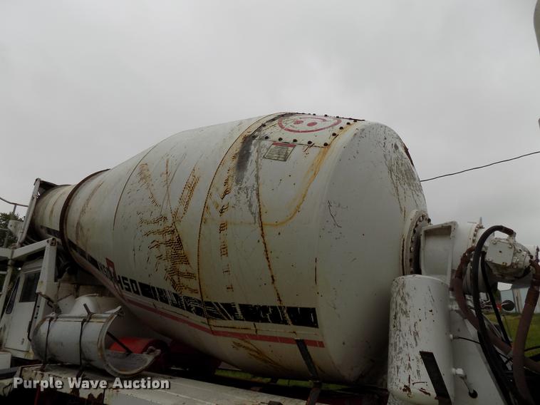 image for item DB8617 1994 Oshkosh S2146 ready mix truck