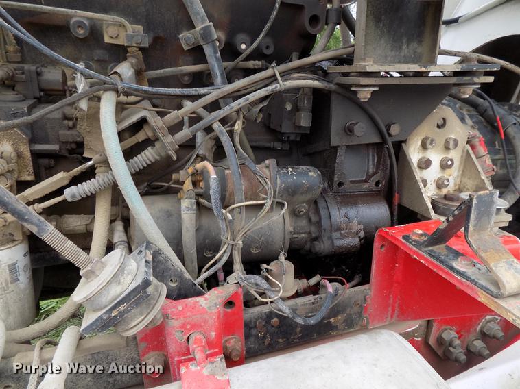 image for item DB8617 1994 Oshkosh S2146 ready mix truck