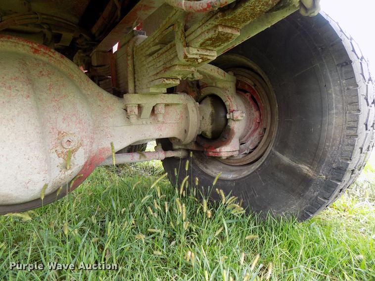 image for item DB8617 1994 Oshkosh S2146 ready mix truck