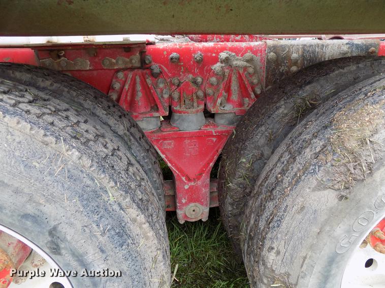 image for item DB8617 1994 Oshkosh S2146 ready mix truck