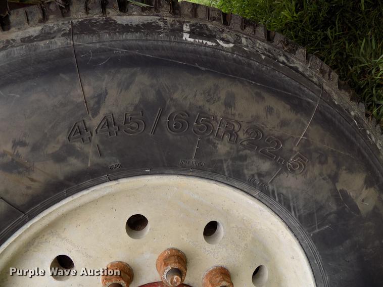 image for item DB8617 1994 Oshkosh S2146 ready mix truck