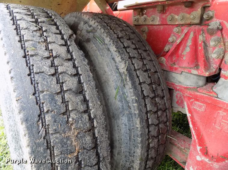 image for item DB8617 1994 Oshkosh S2146 ready mix truck