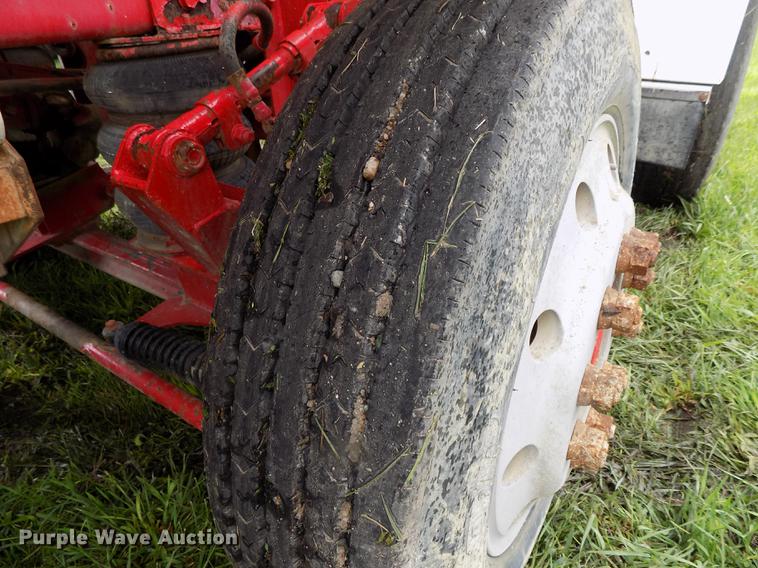 image for item DB8617 1994 Oshkosh S2146 ready mix truck