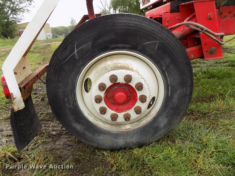 image for item DB8617 1994 Oshkosh S2146 ready mix truck