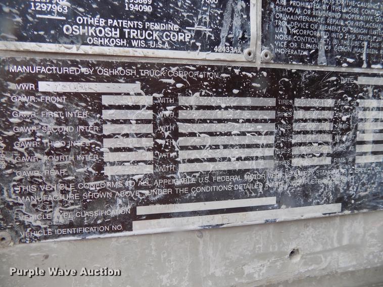 image for item DB8617 1994 Oshkosh S2146 ready mix truck