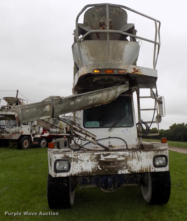 image for item DB8618 1996 Oshkosh S2146 ready mix truck