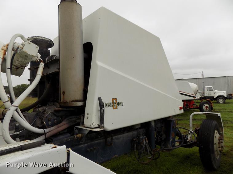 image for item DB8618 1996 Oshkosh S2146 ready mix truck