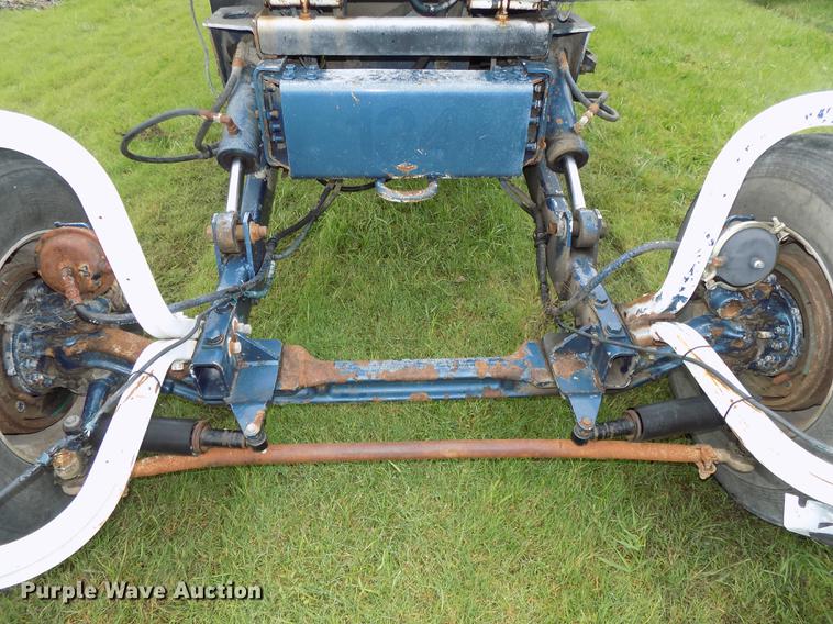 image for item DB8618 1996 Oshkosh S2146 ready mix truck