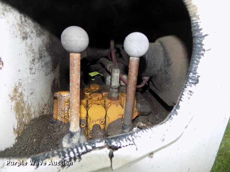 image for item DB8618 1996 Oshkosh S2146 ready mix truck