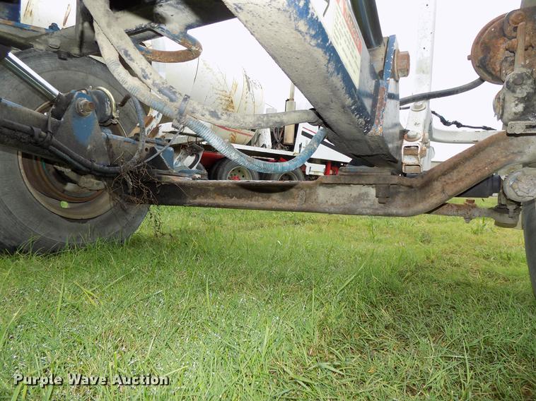 image for item DB8618 1996 Oshkosh S2146 ready mix truck