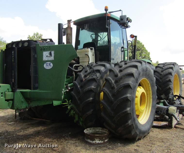 image for item DC0046 2005 John Deere 9520 4WD tractor