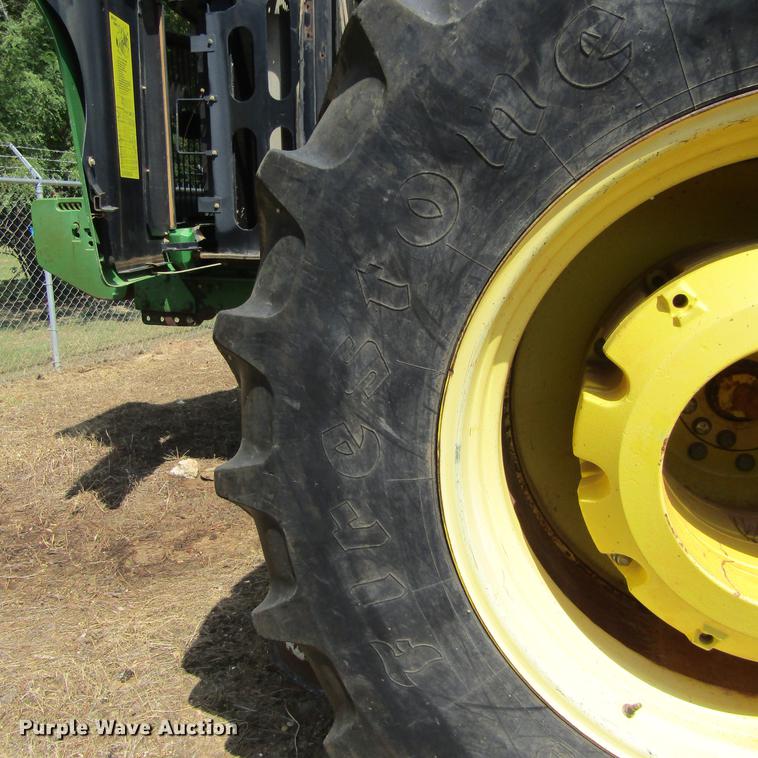 image for item DC0046 2005 John Deere 9520 4WD tractor