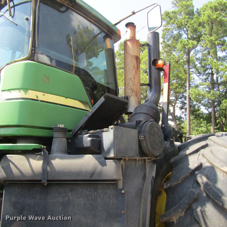 image for item DC0046 2005 John Deere 9520 4WD tractor