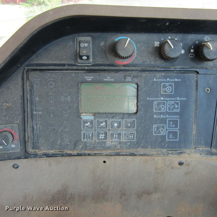 image for item DC0046 2005 John Deere 9520 4WD tractor