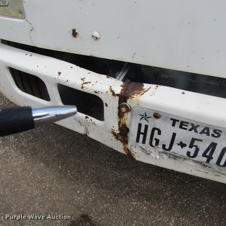 image for item DC0048 1998 International 4900 service truck with crane