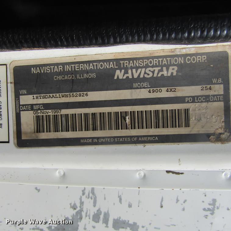 image for item DC0048 1998 International 4900 service truck with crane