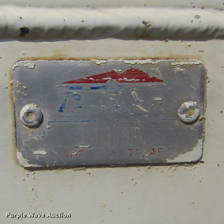 image for item DC0049 2007 GMC C6500 service truck with crane