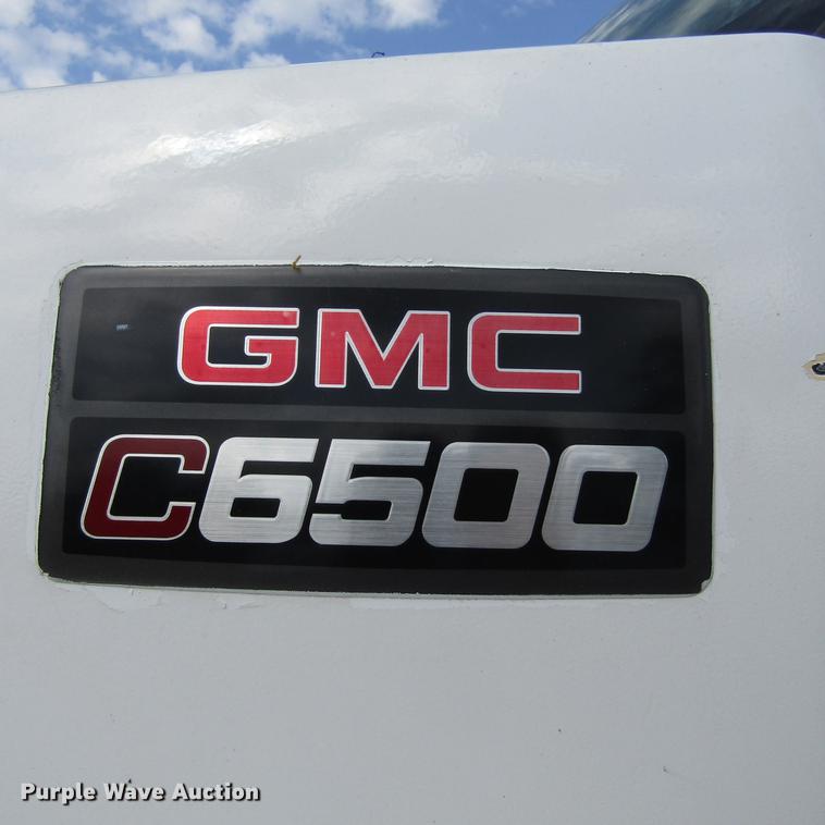 image for item DC0049 2007 GMC C6500 service truck with crane