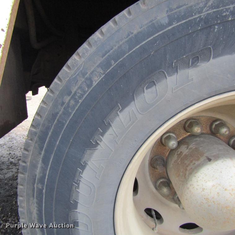 image for item DC0049 2007 GMC C6500 service truck with crane