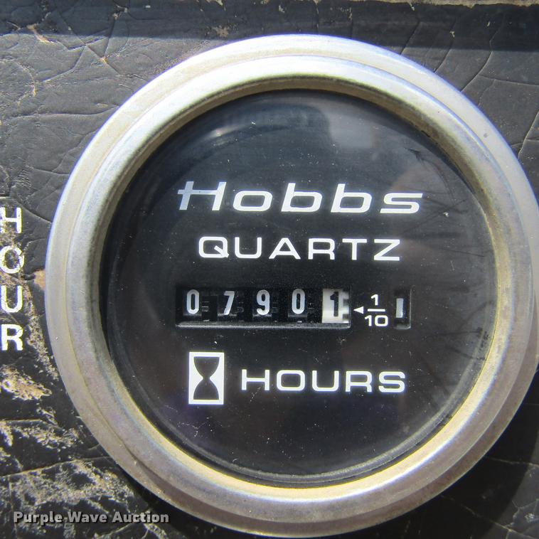 image for item DC0049 2007 GMC C6500 service truck with crane