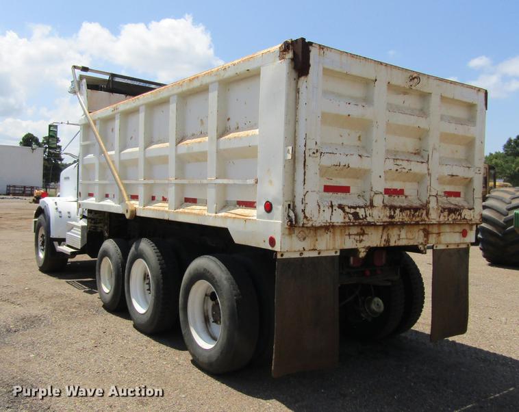 image for item DC0050 1995 Western Star 4900 dump truck