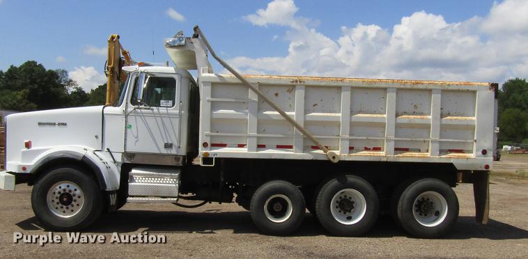 image for item DC0050 1995 Western Star 4900 dump truck