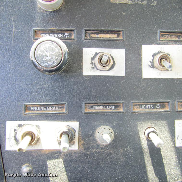 image for item DC0050 1995 Western Star 4900 dump truck