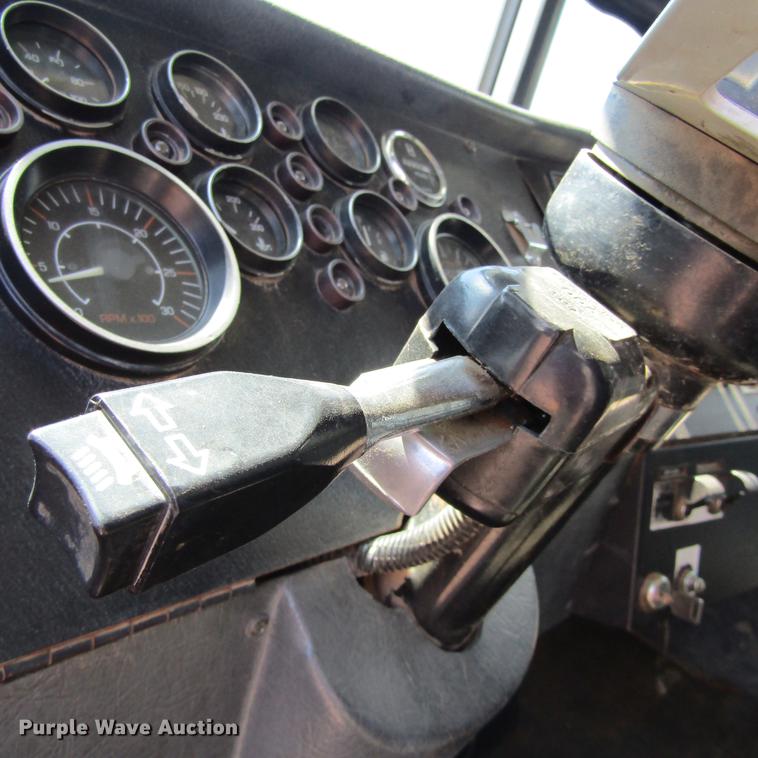 image for item DC0050 1995 Western Star 4900 dump truck