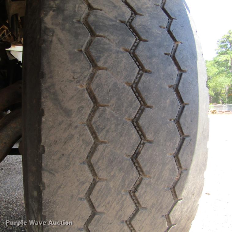 image for item DC0050 1995 Western Star 4900 dump truck