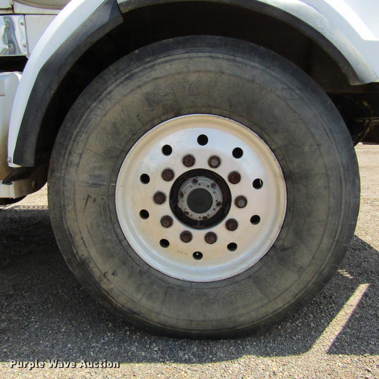 image for item DC0050 1995 Western Star 4900 dump truck