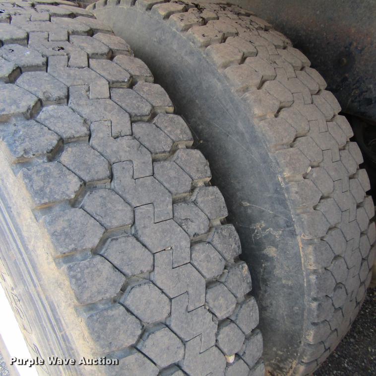 image for item DC0050 1995 Western Star 4900 dump truck