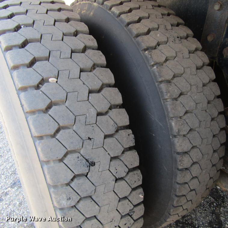 image for item DC0050 1995 Western Star 4900 dump truck