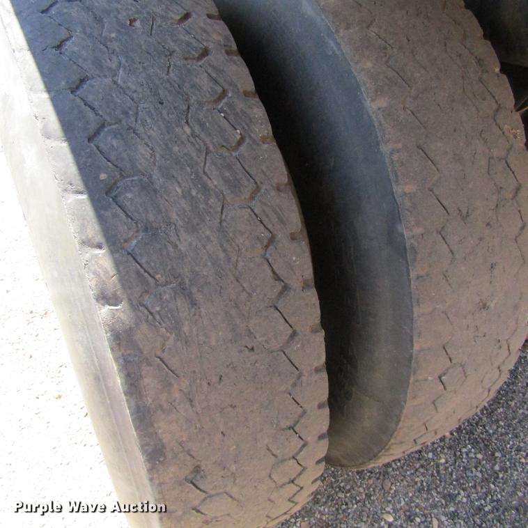 image for item DC0050 1995 Western Star 4900 dump truck