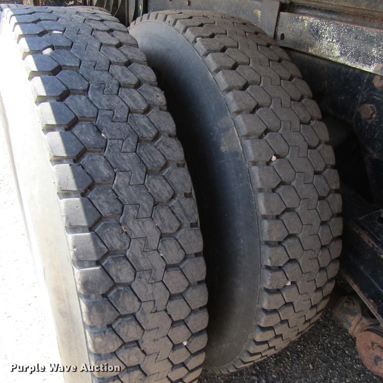 image for item DC0050 1995 Western Star 4900 dump truck