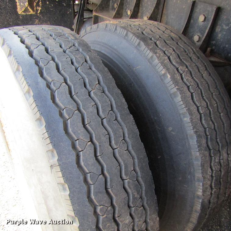 image for item DC0050 1995 Western Star 4900 dump truck