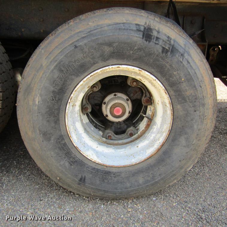 image for item DC0050 1995 Western Star 4900 dump truck