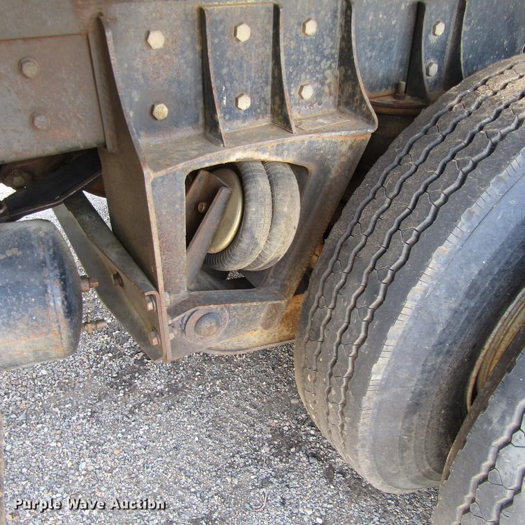 image for item DC0050 1995 Western Star 4900 dump truck
