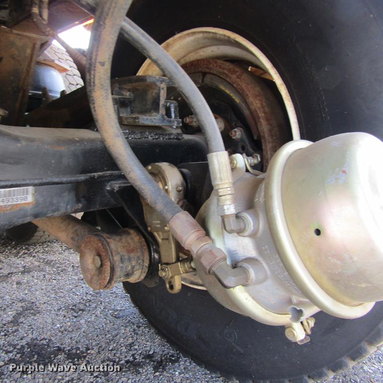 image for item DC0050 1995 Western Star 4900 dump truck