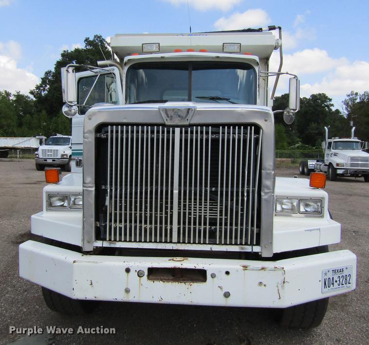 image for item DC0051 1994 Western Star 4964S dump truck